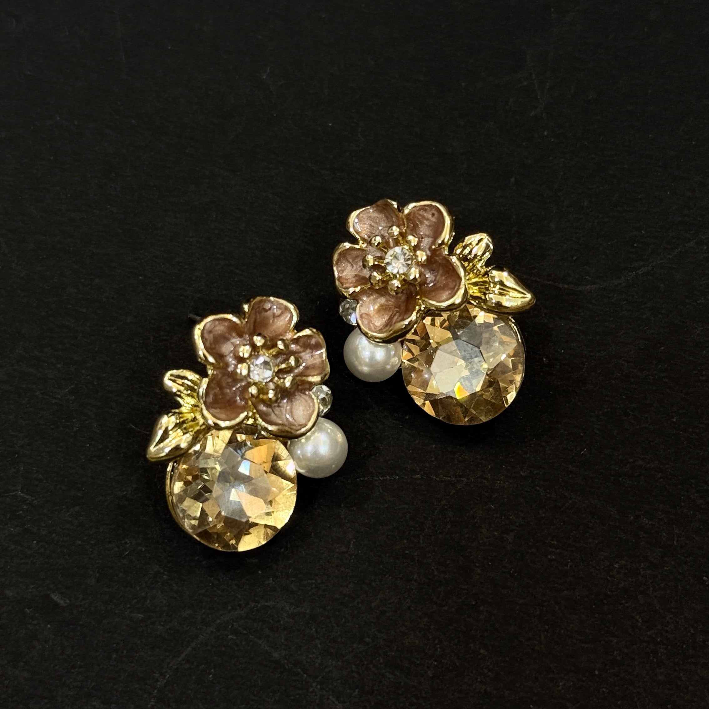 Vintage Floral Crystal Pendant Necklace & Stud Earrings Set