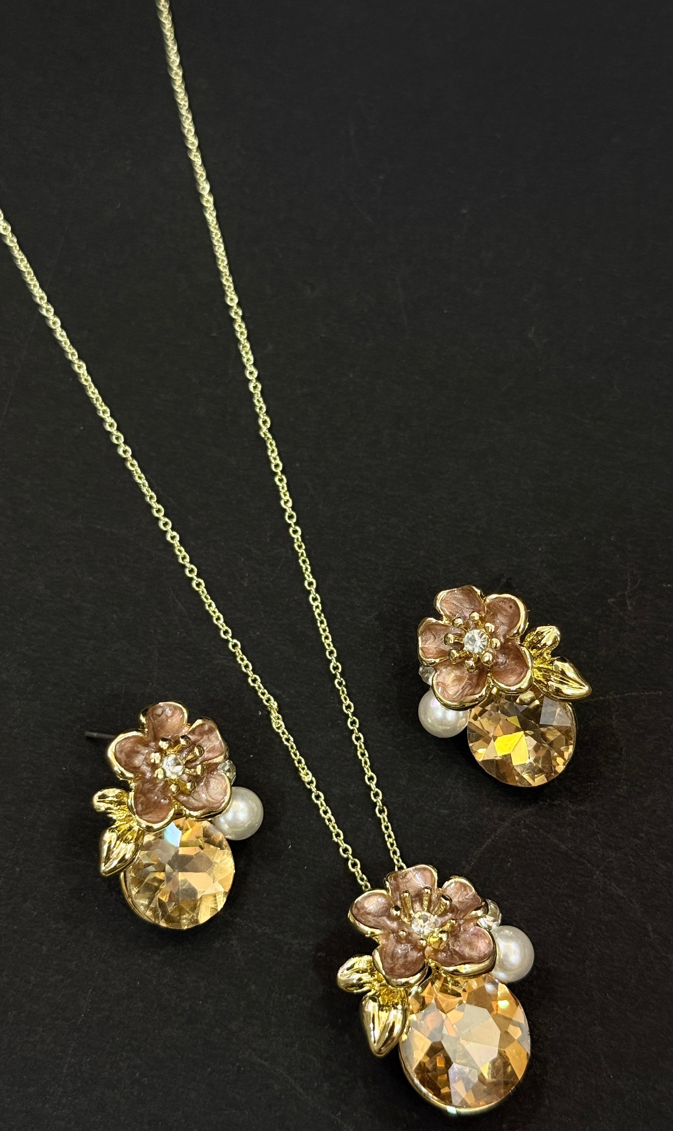Vintage Floral Crystal Pendant Necklace & Stud Earrings Set