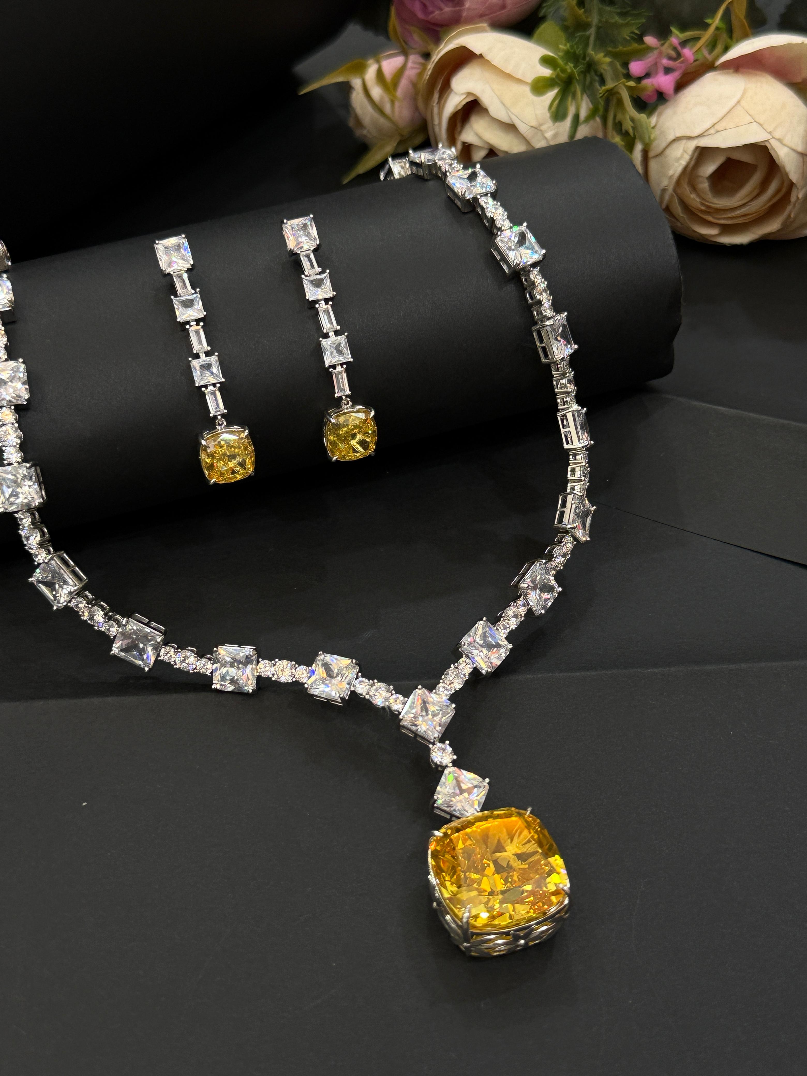 Austrian Sunburst Pendant Set-Mivanaa