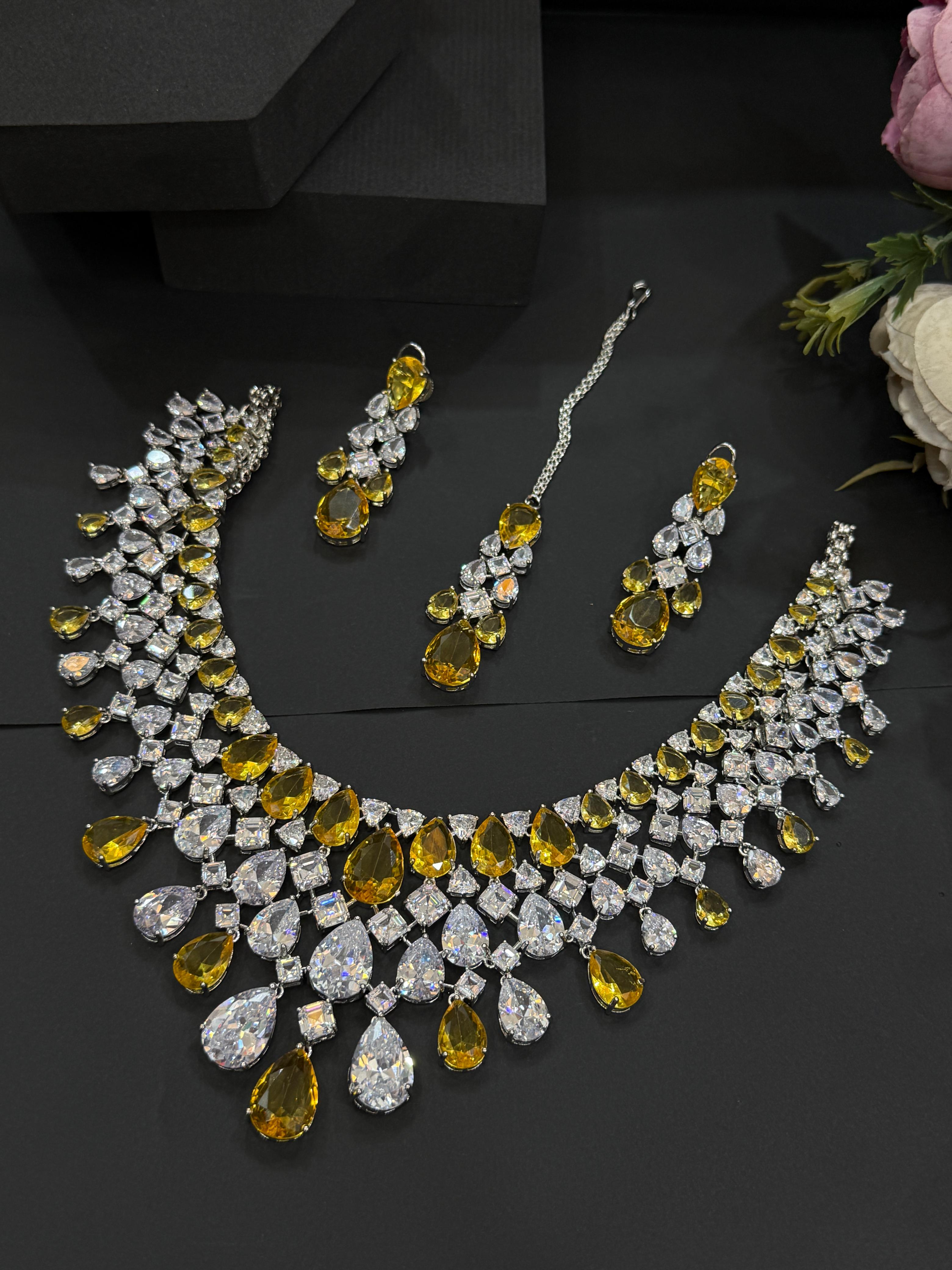 Luxury Diamond & Yellow CZ Set-Mivanaa
