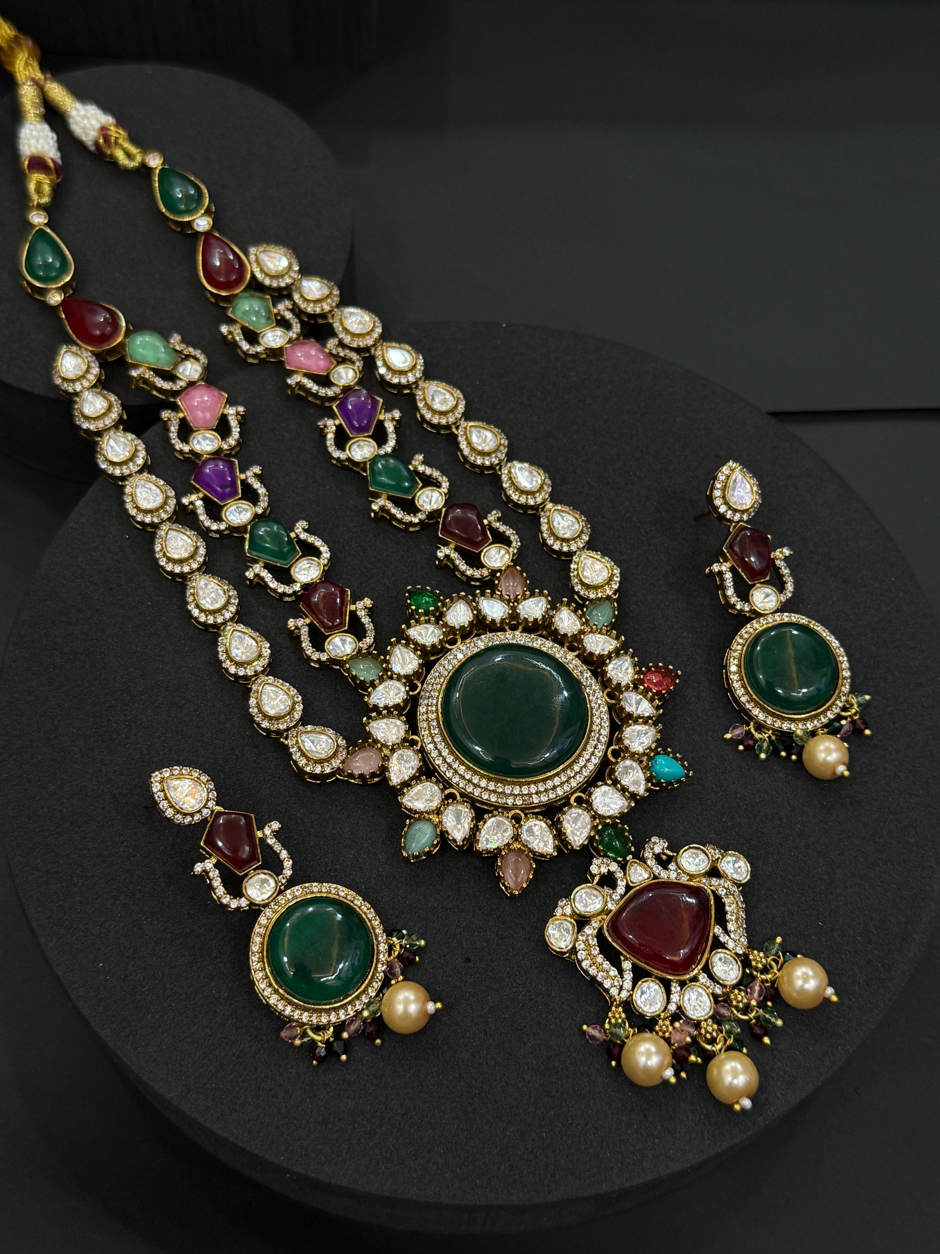 Royal Radiance  Moissanite Kundan Set-Mivanaa