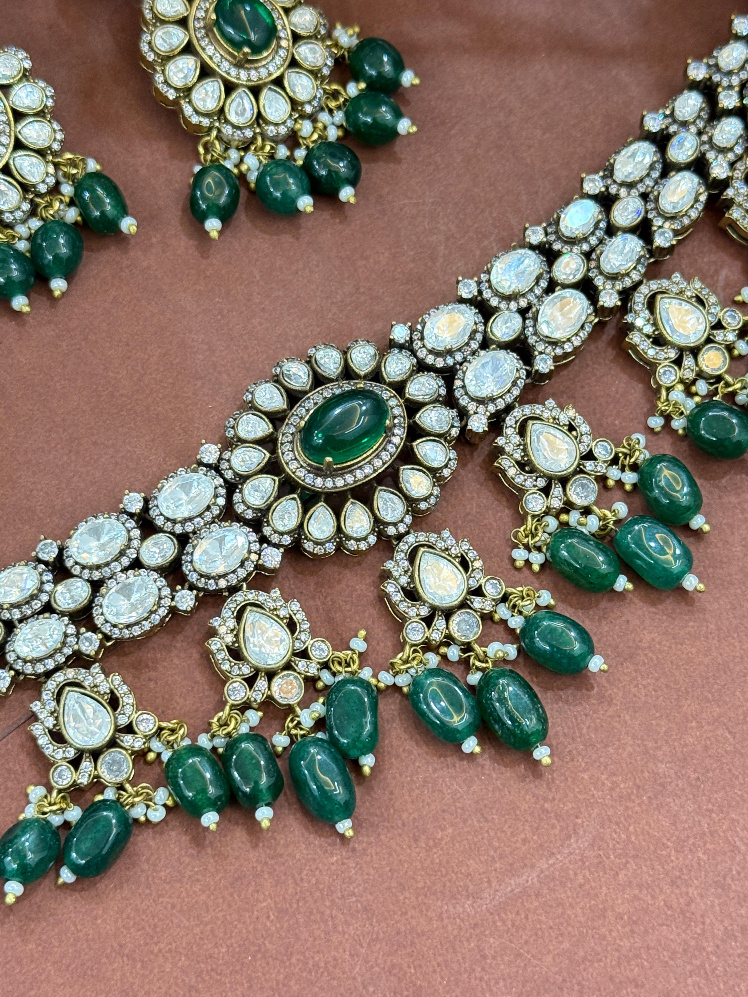Emerald Mossanite Kundan-Mivanaa