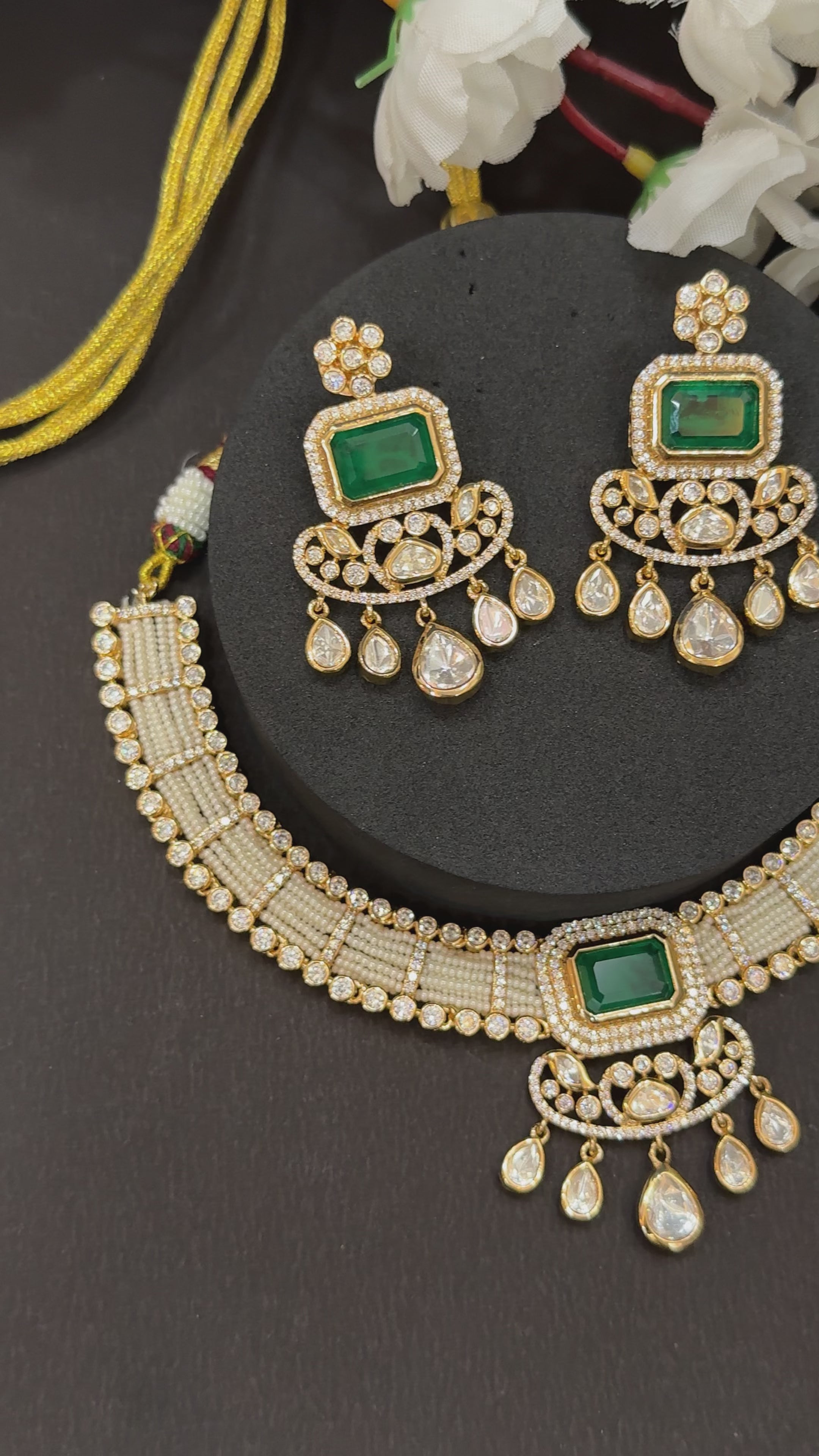 Emerald Grace Polki Pearl Choker Set